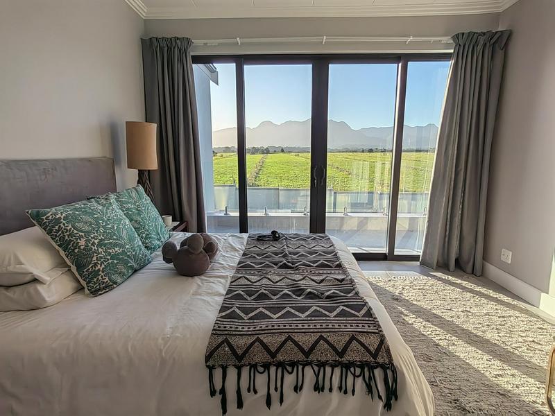4 Bedroom Property for Sale in Kingswood Golf Estate Western Cape